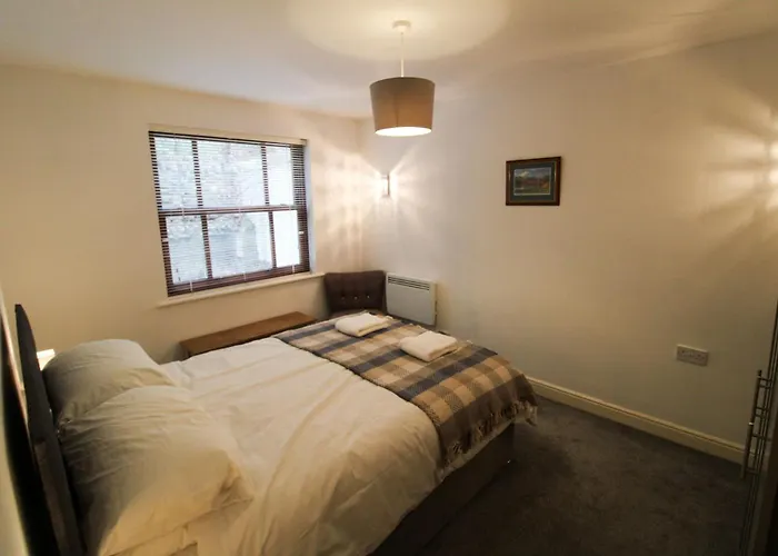 Cedarfells, Hewetson Court, With Parking Holiday home *