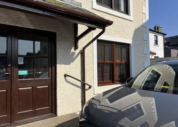 Cedarfells, Hewetson Court, With Parking * Keswick (Cumbria)